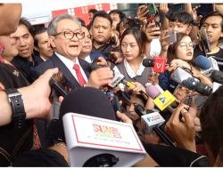 HASTO KRISTIYANTO SEKJEN PDI-P PENUHI PANGGILAN KPK