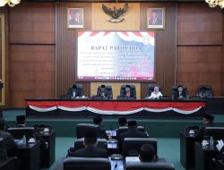 RAPAT PARIPURNA DPRD JOMBANG: PENETAPAN WARSUBI – SALMAN SEBAGAI BUPATI DAN WAKIL BUPATI JOMBANG TERPILIH