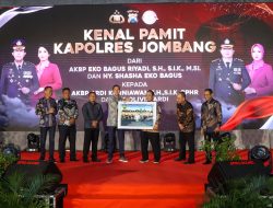 Pisah Sambut Kapolres Jombang Penuh dengan Keakraban