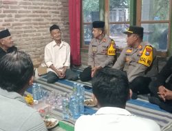 Wakapolres Jombang bersama Kapolsek Sumobito Kunjungi Keluarga Korban Pembunuhan