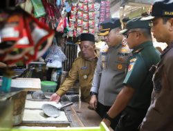 Cek Ketersediaan dan Harga Pangan di Bulan Ramadan, Polres Jombang Sidak Pasar dan Distributor Beras