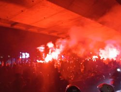 Ribuan Bobotoh Persib Bandung Rayakan Ulang Tahun ke-92
