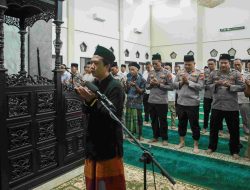 Polres Jombang Gelar Salat Gaib dan Doa Bersama untuk Tiga Personel Polri yang Gugur