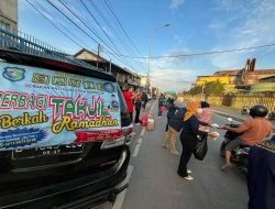 Yayasan Ganisa Bersama BNN Berbagi Takjil di Penghujung Ramadan