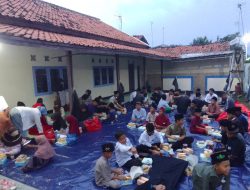 Buka Bersama dan Santunan Anak Yatim di Masjid At-Taqwa Dukuh Karya Karawang