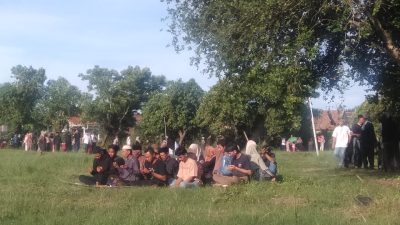 Lebaran Pertama, Warga Serang Padati Pemakaman Umum