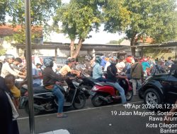 Antrean Panjang di Samsat Cilegon, Warga Sambut Antusias Program Penghapusan Pajak Kendaraan