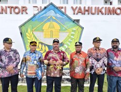 Bupati Yahukimo Pecat Tiga Dokter dan Dua ASN, Tegaskan Disiplin dalam Pelayanan Publik