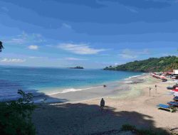 Menikmati Akhir Pekan di Virgin Beach, Surga Tersembunyi di Karangasem Bali