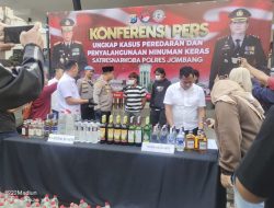 Polres Jombang Gagalkan Pengiriman 716 Botol Miras dari Jawa Tengah