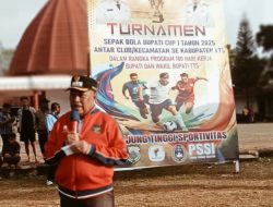 Bupati TTS Resmi Membuka Turnamen Sepak Bola Bupati TTS Cup 1