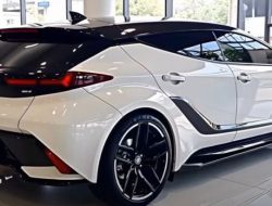 Toyota Avanza 2025 Hadir Lebih Sporty, Tetap Jadi Andalan Mobil Keluarga