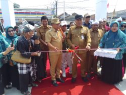 Bupati Karawang Resmikan Jembatan Haji Yahya di Desa Kertaraharja