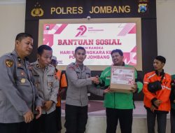 Polres Jombang Gelar Bakti Kesehatan dan Bansos Sambut HUT Bhayangkara ke-79
