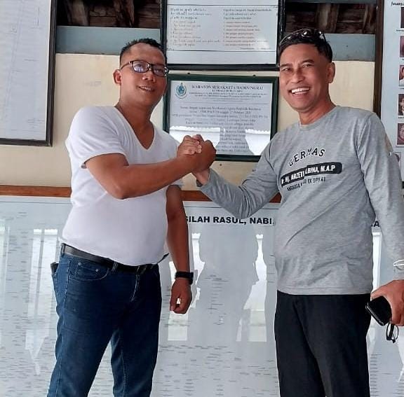 Foto: Ketua WaGs Efianto, S.H., M.H. Salam Komando bersama Sekjend DPP Ormas KORAK.