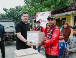 Kapolres Jombang Salurkan Bansos ke Warga Kedungdendeng dan Guru Pengabdi di Pelosok Hutan