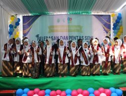Pelepasan Siswa Paudqu MI Al-Miftah Gunung Sindur Berlangsung Meriah