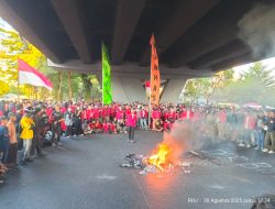 Desak Pengesahan UU Perampasan Aset, Ratusan Mahasiswa Unhas Gelar Aksi di Makassar