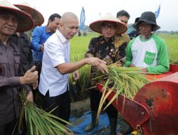 Mendes Yandri Apresiasi Kejaksaan dan Petani Wujudkan Swasembada Pangan