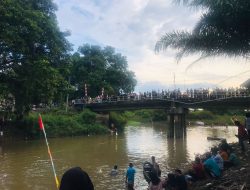 Peringati HUT ke-80 RI, Lomba Bidar Desa Embacang Kelekar Ramai Pengunjung