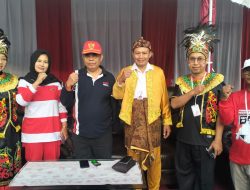 Semarak Jalan Sehat HUT ke-80 RI, Warga RW 10 Mekarbakti Gelar Acara “Sehati”