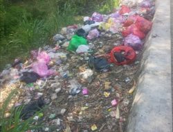 Sungai di Kampung Dukuh Tercemar Sampah, Warga Keluhkan Lambatnya Penanganan