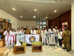 Beri Dukungan Penuh, Bupati TTS Lepas Atlet Taekwondo untuk POPDA NTT