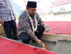 Bupati Jombang Letakkan Batu Pertama Pembangunan SD Ar-Rahman Green School