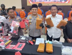 Polres Jombang Amankan 13 Pelaku Perdagangan Narkoba, 5 Kg Ganja dan Ratusan Ribu Pil Diamankan