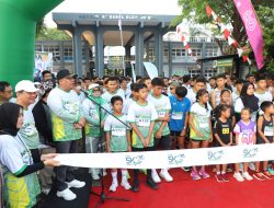 Wabup Jombang Berangkatkan Fun Run 5K dalam Rangka Dies Natalis ke-60 Undar