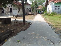 Pemdes Solokan Karawang Bangun Jalan Setapak Dukung Akses Petani dari Dana Desa