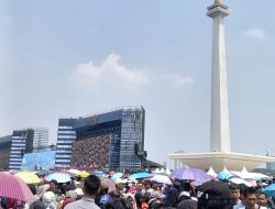 Masyarakat Antusias Saksikan Parade Alutsista dan Panggung Rakyat di HUT ke-80 TNI