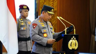 Kapolri Pimpin Kenaikan Pangkat 27 Pati Polri, Dankorbrimob dan Kabaintelkam Resmi Sandang Pangkat Komjen