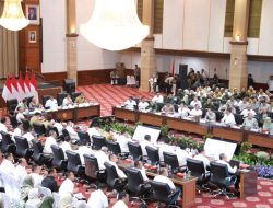 Tekan Kenaikan Harga, Mendagri Minta Pemda Optimalkan Tujuh Kanal Penyaluran Beras SPHP