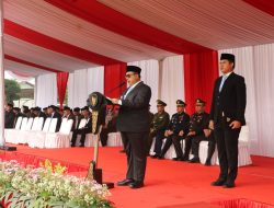 Gelorakan Sumpah Pemuda ke-97, Bupati Jombang Serahkan Penghargaan kepada 14 Pemuda Pelopor 2025