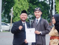 Peringatan Hari Pahlawan di Gresik Dirangkai Penyerahan 3.022 SK PPPK, Bupati Yani Ajak Teladani Tiga Nilai Utama Pahlawan