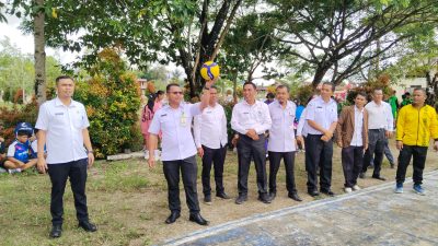 Turnamen Bola Voli Antar Pelajar SMP Dairi Perebutkan Piala MGMP PJOK 2025 Resmi Dibuka