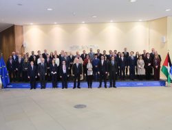 Menlu RI Tegaskan Gencatan Senjata Permanen dan Solusi Dua Negara di Pertemuan Palestine Donor Group 2025