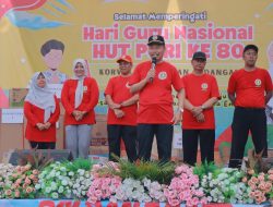 Semarak Hari Guru ke-80 di Gedangan: PGRI Gelar Jalan Sehat, Kepala Dinas Sidoarjo Dorong Guru Jadi Insan Hebat