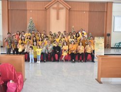 Jaga Nyala Api Pelayanan: Puluhan Keluarga Pendeta GKJW Surabaya Timur 1 Rayakan Natal di Sidoarjo