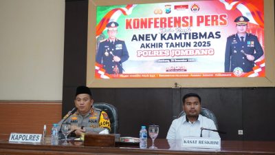 Anev Kamtibmas 2025: Kapolres Jombang Soroti Temuan Greenhouse Ganja dan Tekan Peredaran Miras Ilegal