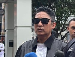 Pengacara Firdaus Oiwobo Klaim Punya Garis Keturunan ‘Bangsa Jin’, Netizen: Kocak Nih Orang!