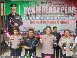 Jelang Ramadhan, Tim Sabermiras Polres Jombang Sita 680 Botol Miras Ilegal dari Residivis