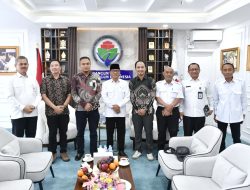 Wujudkan Asta Cita, Mendes Yandri Gandeng Kurma Adzwa Farm Cetak Peternak Milenial Berstandar Jepang