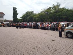 Tingkatkan Layanan Kesehatan Desa, Bupati Situbondo Serahkan 38 Unit Ambulans Lengkap