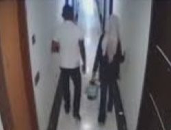 Viral Rekaman CCTV: Oknum Kepala Sekolah dan Guru di Lampung Timur Diduga Ngamar di Hotel