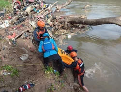 Setelah 3 Hari Pencarian, Pekerja Jembatan Leuwiranji yang Hanyut di Cisadane Ditemukan di Serpong