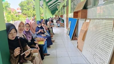 Wujudkan Generasi Berkarakter: Ratusan Orang Tua Dampingi Buah Hati Ikuti Seleksi Masuk MTsN Pemalang