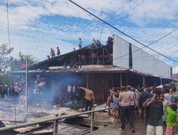 Kota Agats Membara: Empat Rumah di Jalan Postel Hangus Terbakar, Satu Milik Anggota Polri