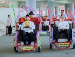 Bupati Yani dan Wabup Alif Pimpin Kirab Adipura Gunakan Becak Listrik, Apresiasi Khusus untuk Pasukan Kuning